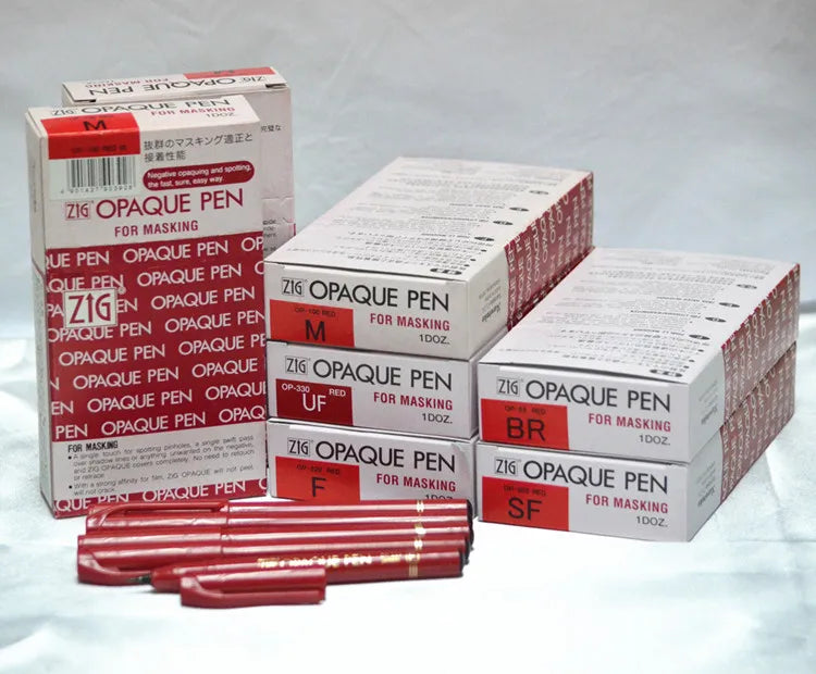 ZIG Markers Kuretake Brush Pen Film Opaque Pen Red & Black Graphic Japan Waterproof - Sun Studio