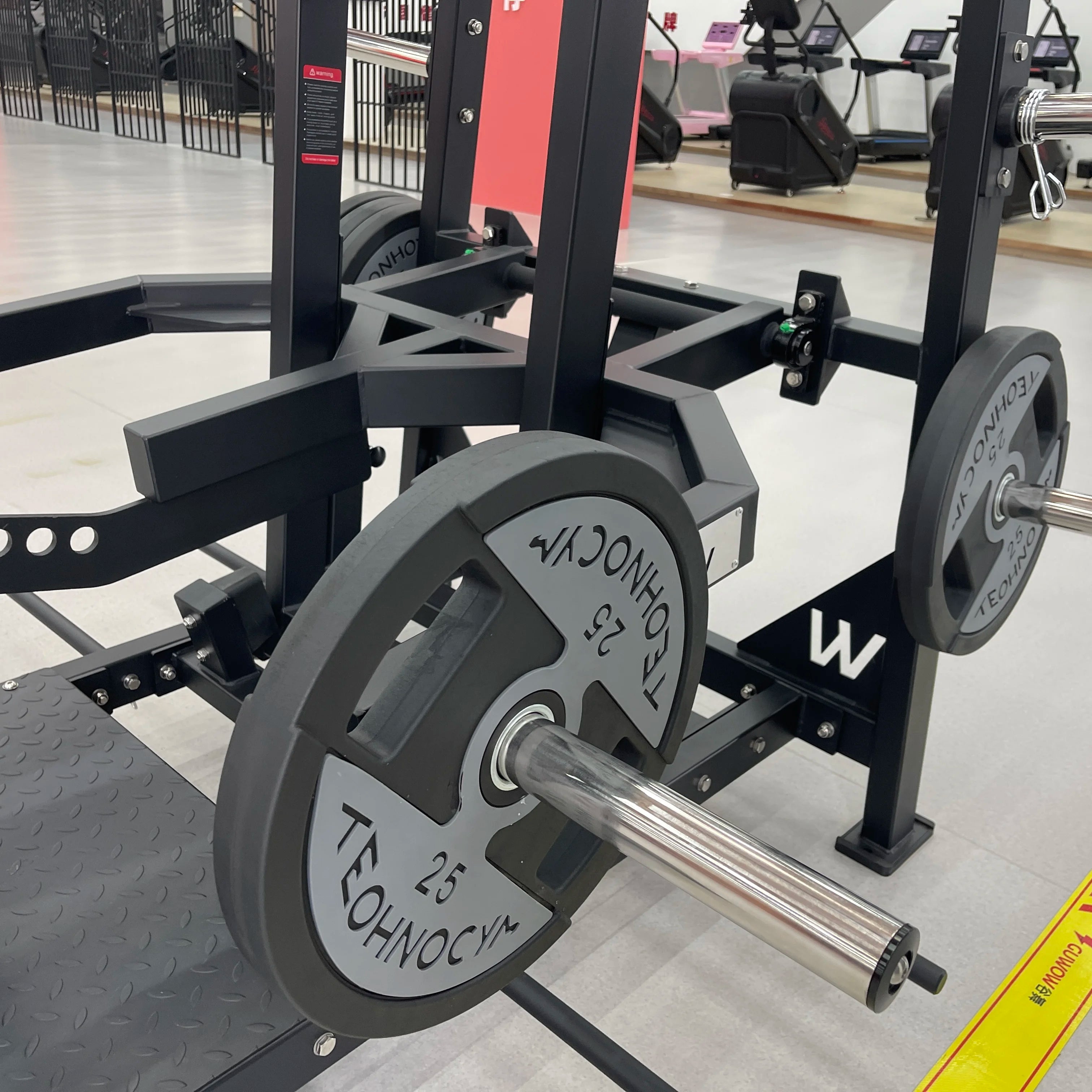 Customized Promotion Gym Weight Machine For Selected Muscle Exercises Steel Hip Belt Squat With Arm Function Safety Features - Sun Studio
