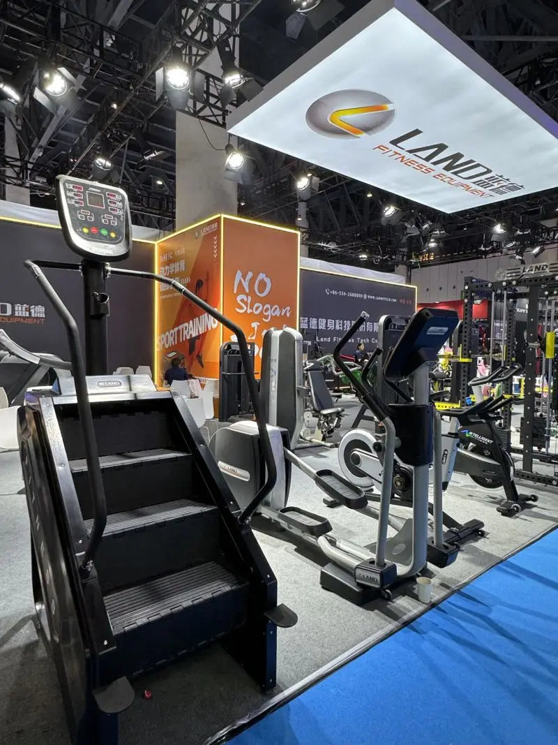 Land Commercial Gym Machine Plate Loaded Gym Equipment Lat Pulldown Machine - Sun Studio