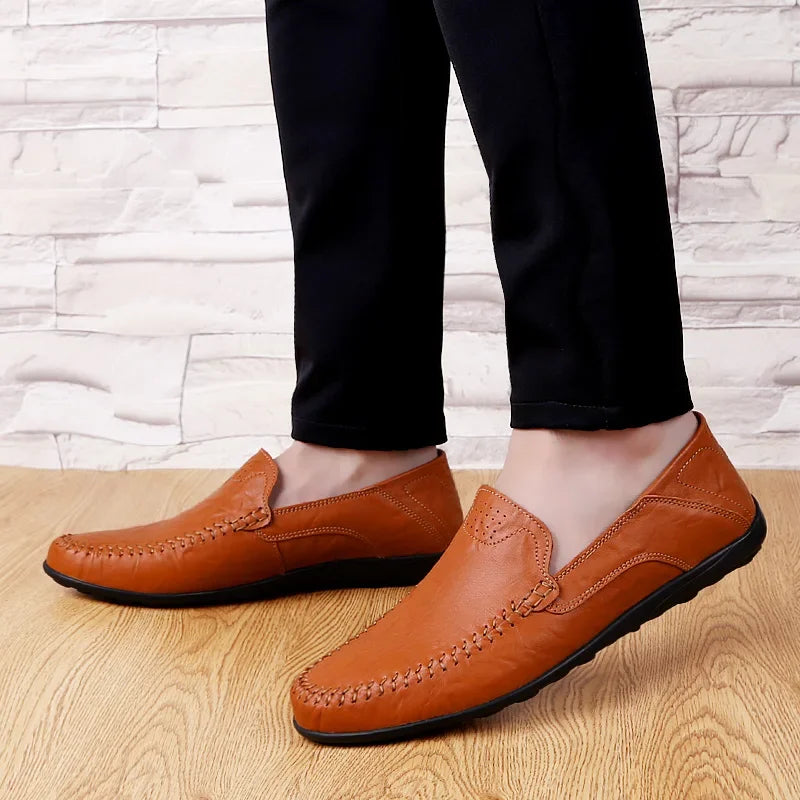 Echtes Leder Herren Freizeit Schuhe Luxusmarke Designer Herren Slipper Mokassins Atmungsaktive Schlupfschuhe Männliche Bootsschuhe Plus Größe 37-47