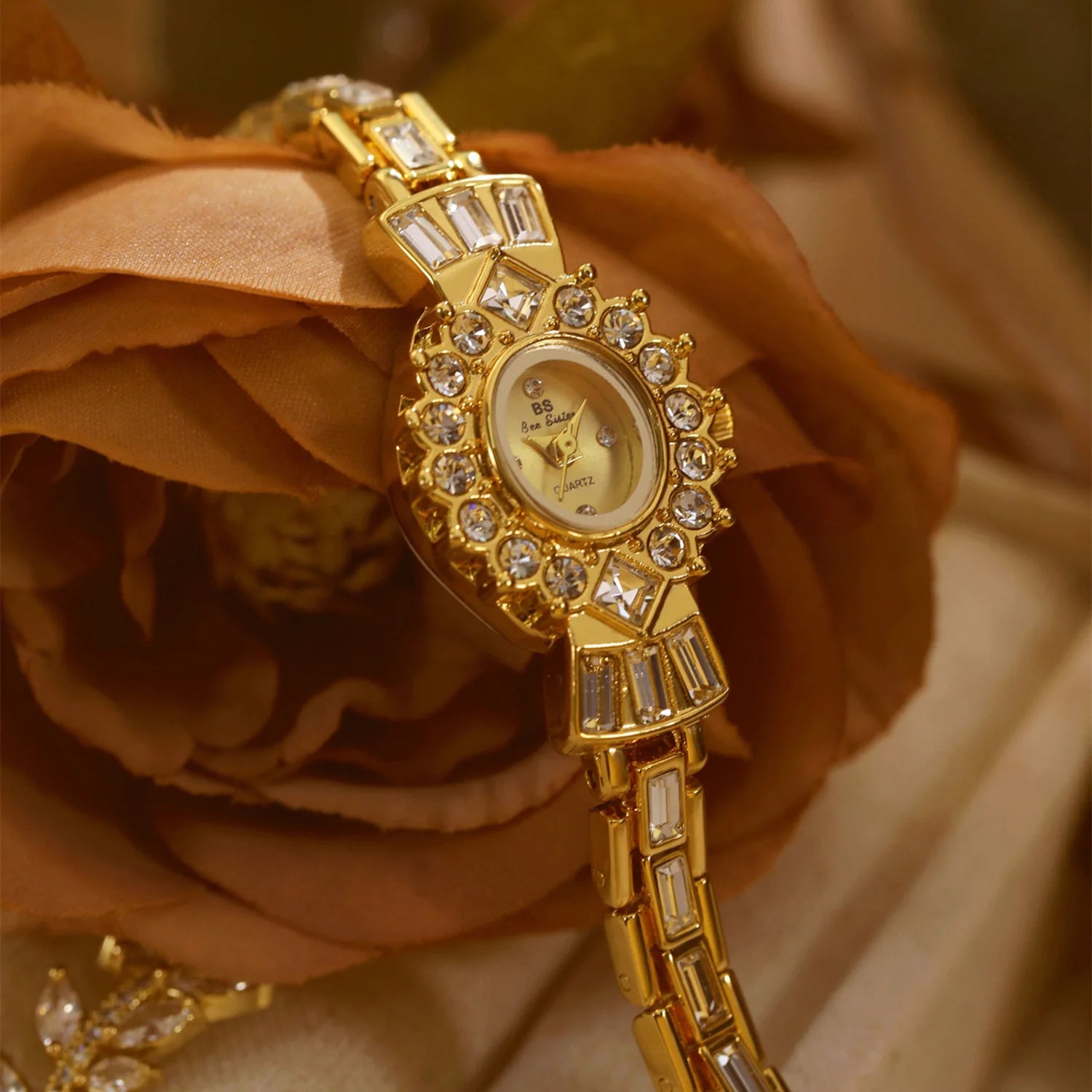 Luxury Watches For Women High Quality Diamond Dial Oval Quartz Ladies Watch Elegant Retro Rhinestone Bracelet Female Wristwatch - Sun Studio