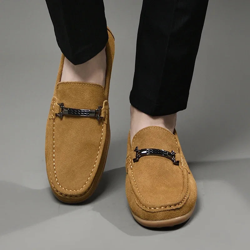 Mode Marke Herren Frühling Wildleder Freizeit Leder Schuhe Bohnen Schuhe Neue Outdoor Herren Bequeme Weichsohlige Rutschfeste Fahrerschuhe