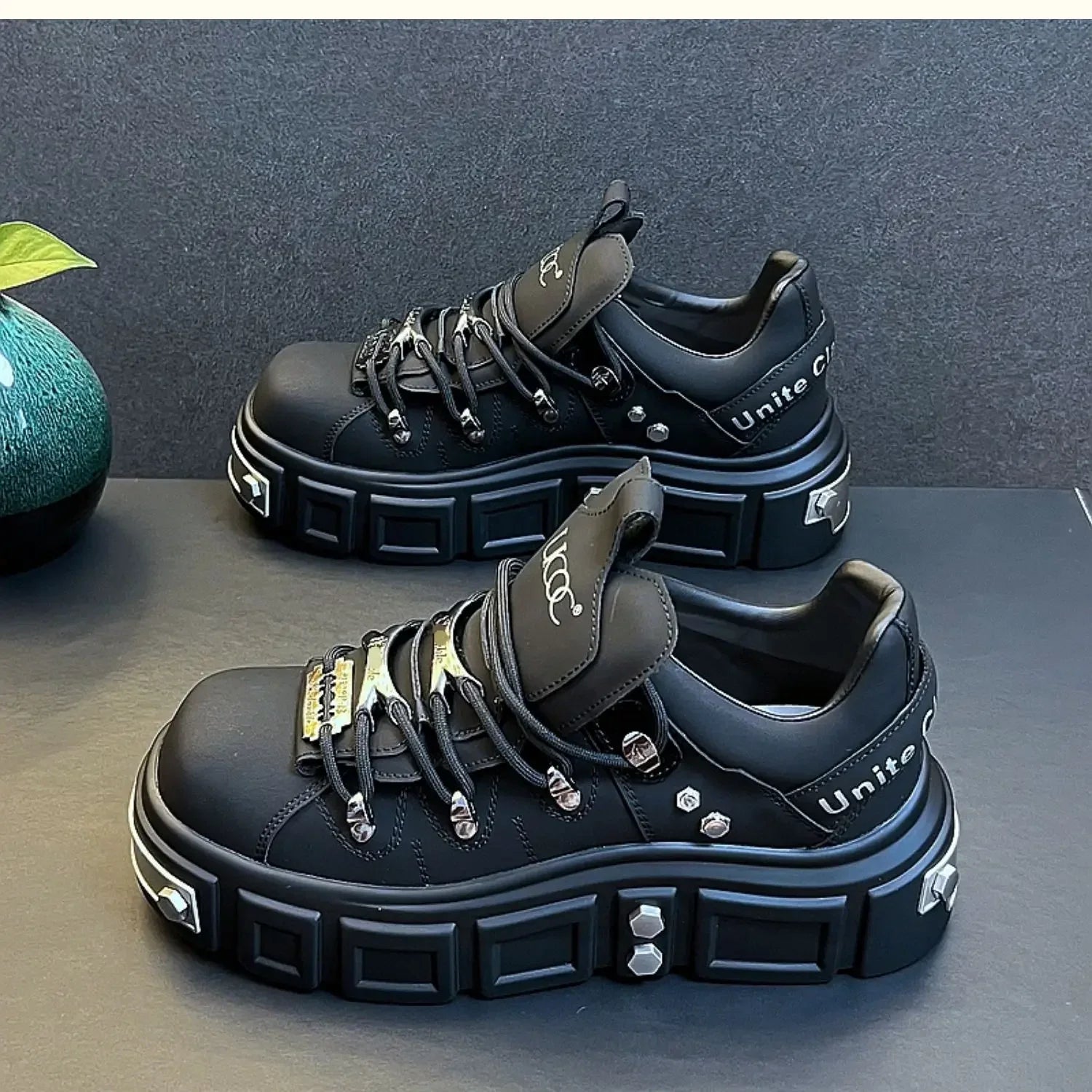 Spring and Autumn New Quality Men's Shoes Thick soled Height Increasing Casual Shoes Mountaineering Travel Outdoor Sports Shoes - Sun Studio