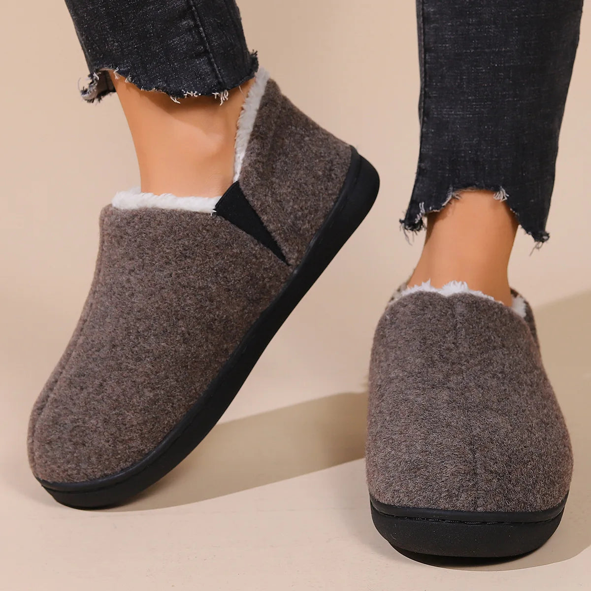 Gacimy Winter Cotton Shoes For Men Women Outdoor Warm Non-slip Flat Plush Slippers Couple Indoor Comfortable Fluffy Home Slides - Sun Studio