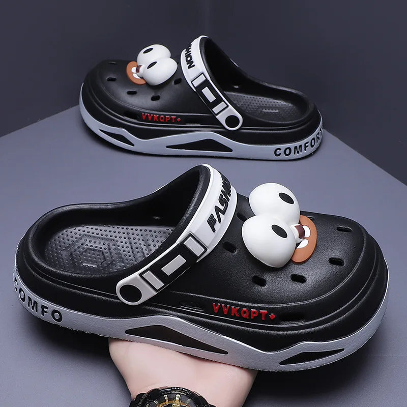 Sommer neue Trend Lochschuhe Außenschuhe Cartoon Mode Hausschuhe Paare Rutschsichere Lochsandalen Strand Baotou Hausschuhe Männer