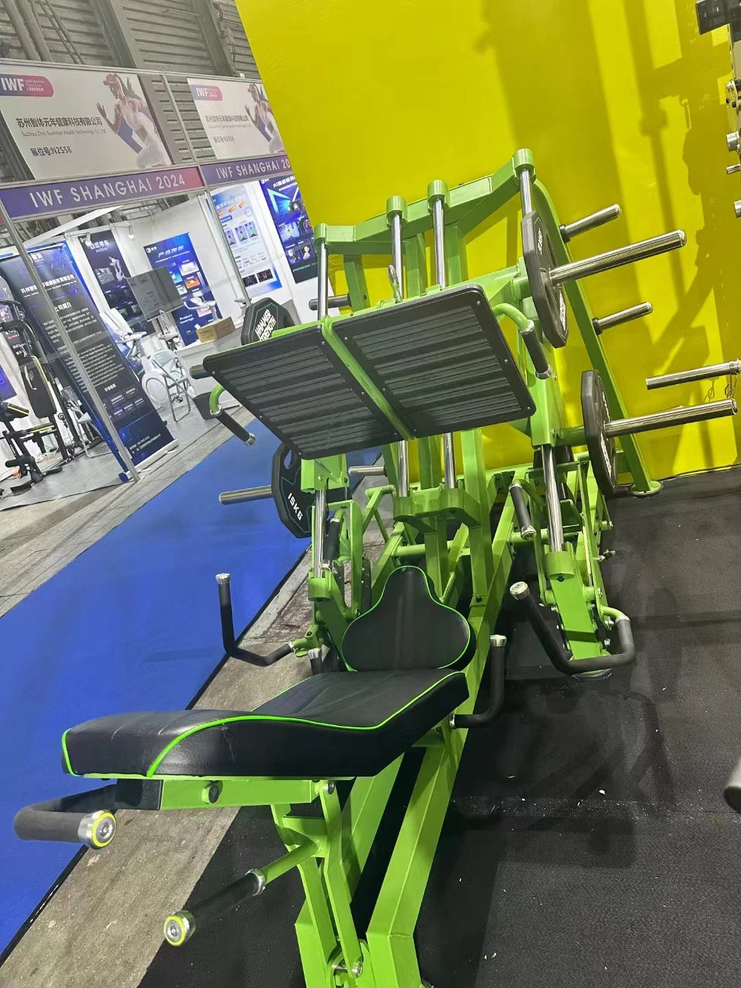 Gym strength equipment Chest pushing and high back training  and lying posture device commercial multi-functional leg flexion - Sun Studio