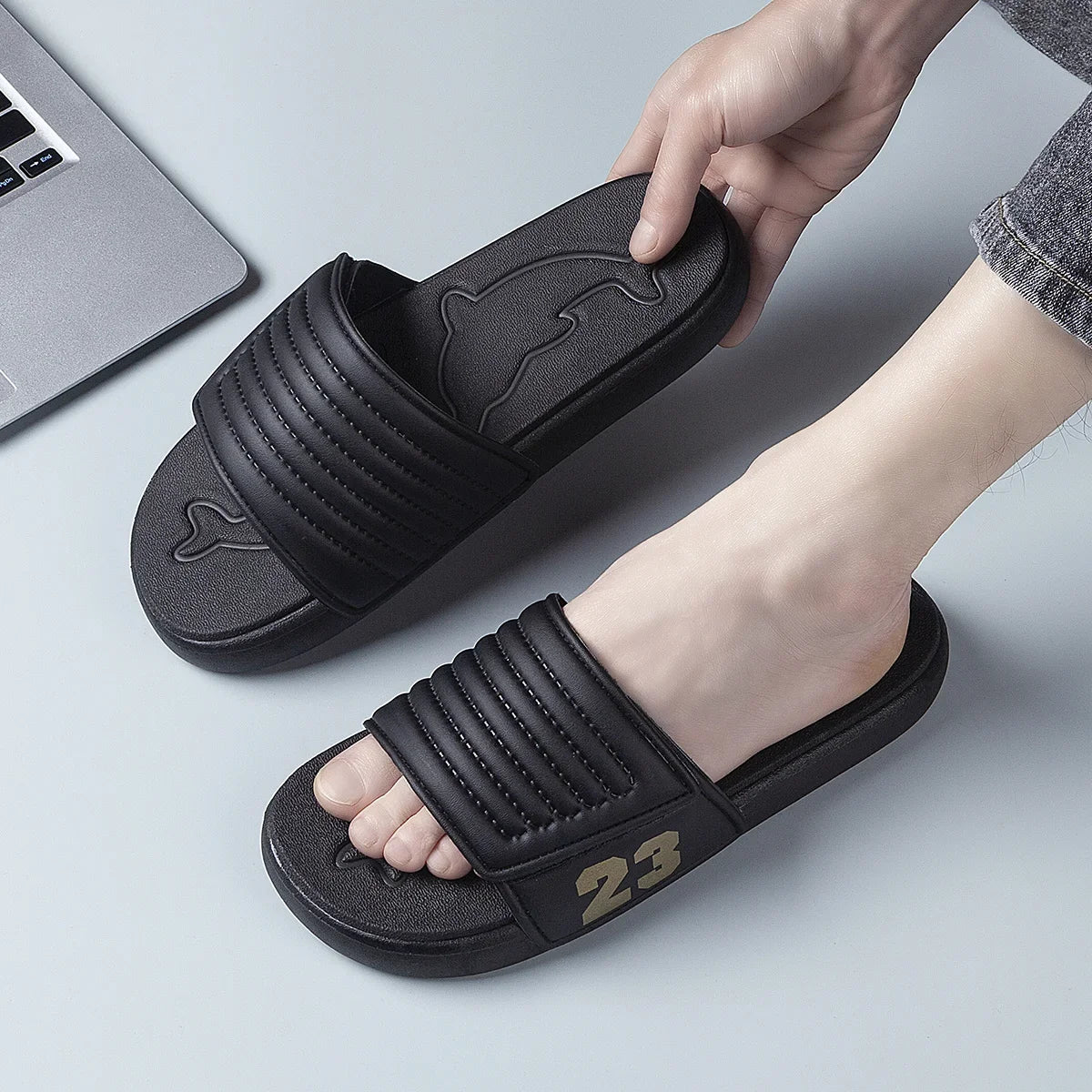 Summer Men's Sandals Fashionable Casual Beach Holiday Slippers Men's Lightweight Shoes New Outdoor Comfortable Casual Sandals - Sun Studio