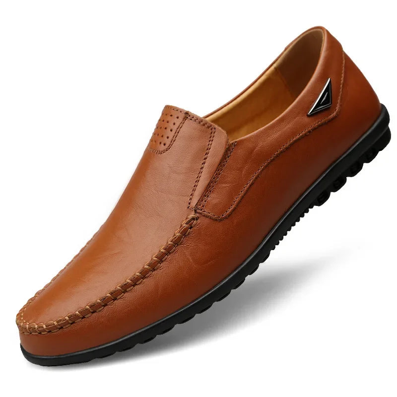 Leder Herren Freizeitschuhe Atmungsaktive Weiche Herren Slipper Italienische Marke Mokassins Slip-On Schwarze Fahrerschuhe Übergröße 37-47