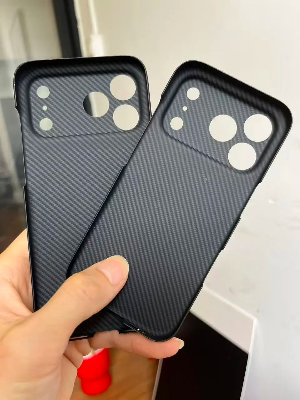 Real Carbon Fiber Phone Case for iPhone 17 Pro Mobile Ultra Slim Tough Cover Aramid Fiber for Iphone17 Pro Cover Carbon Fiber - Sun Studio