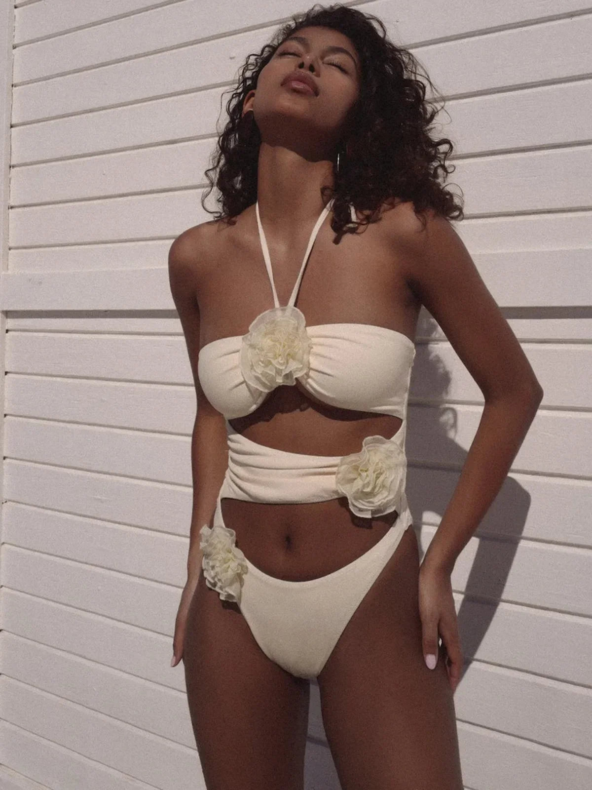 2026 Neu Sexy Weiß 3D Blume Einfarbig Zweiteilig Push Up Bikini Set Luxus Badebekleidung Damen Badeanzug Strandmode Sommer Badeanzug