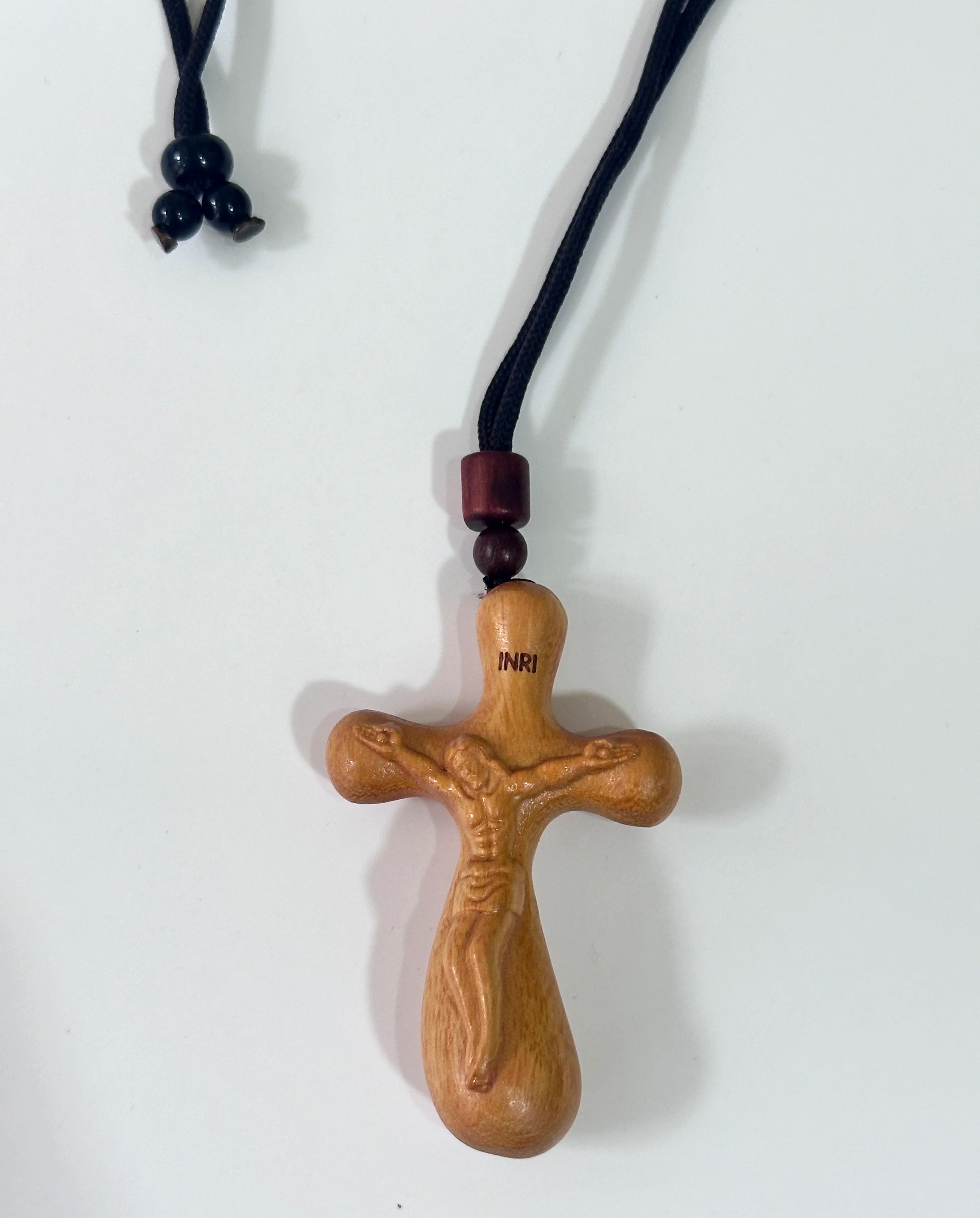 High-End Wooden Car Pendant, Creative Water Drop Shaped Cross Design, Handcrafted Real Wood Ornament for Vehicles & Home Decor - Sun Studio