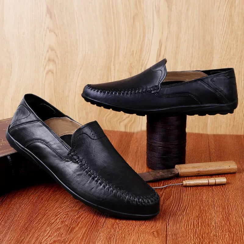 Echtes Leder Herren Freizeit Schuhe Luxusmarke Designer Herren Slipper Mokassins Atmungsaktive Schlupfschuhe Männliche Bootsschuhe Plus Größe 37-47