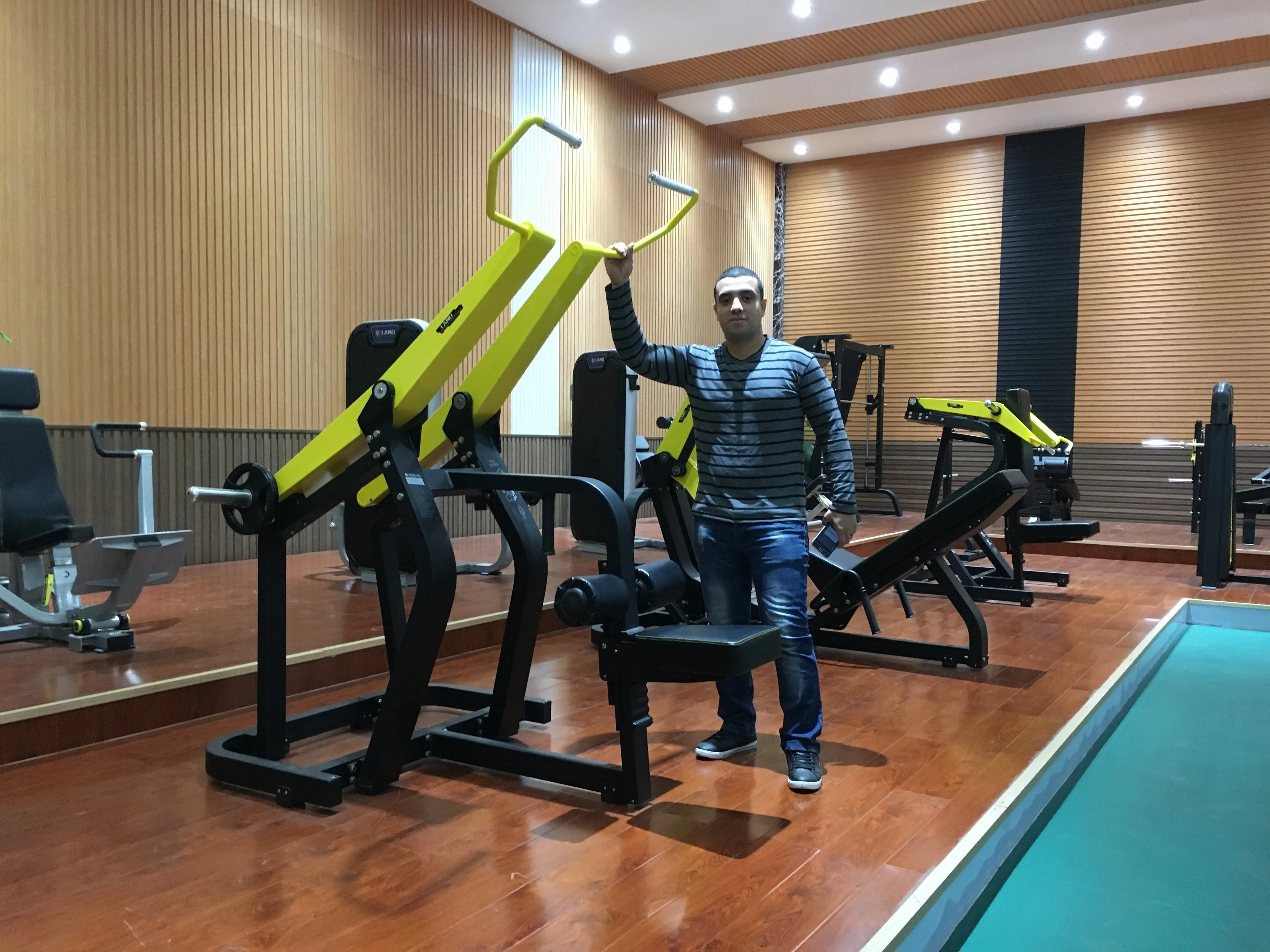 Gym Equipment Strength Training Arm Extension Biceps Curl Machine For Gym Center - Sun Studio