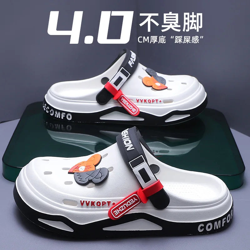 Sommer neue Trend Lochschuhe Außenschuhe Cartoon Mode Hausschuhe Paare Rutschsichere Lochsandalen Strand Baotou Hausschuhe Männer