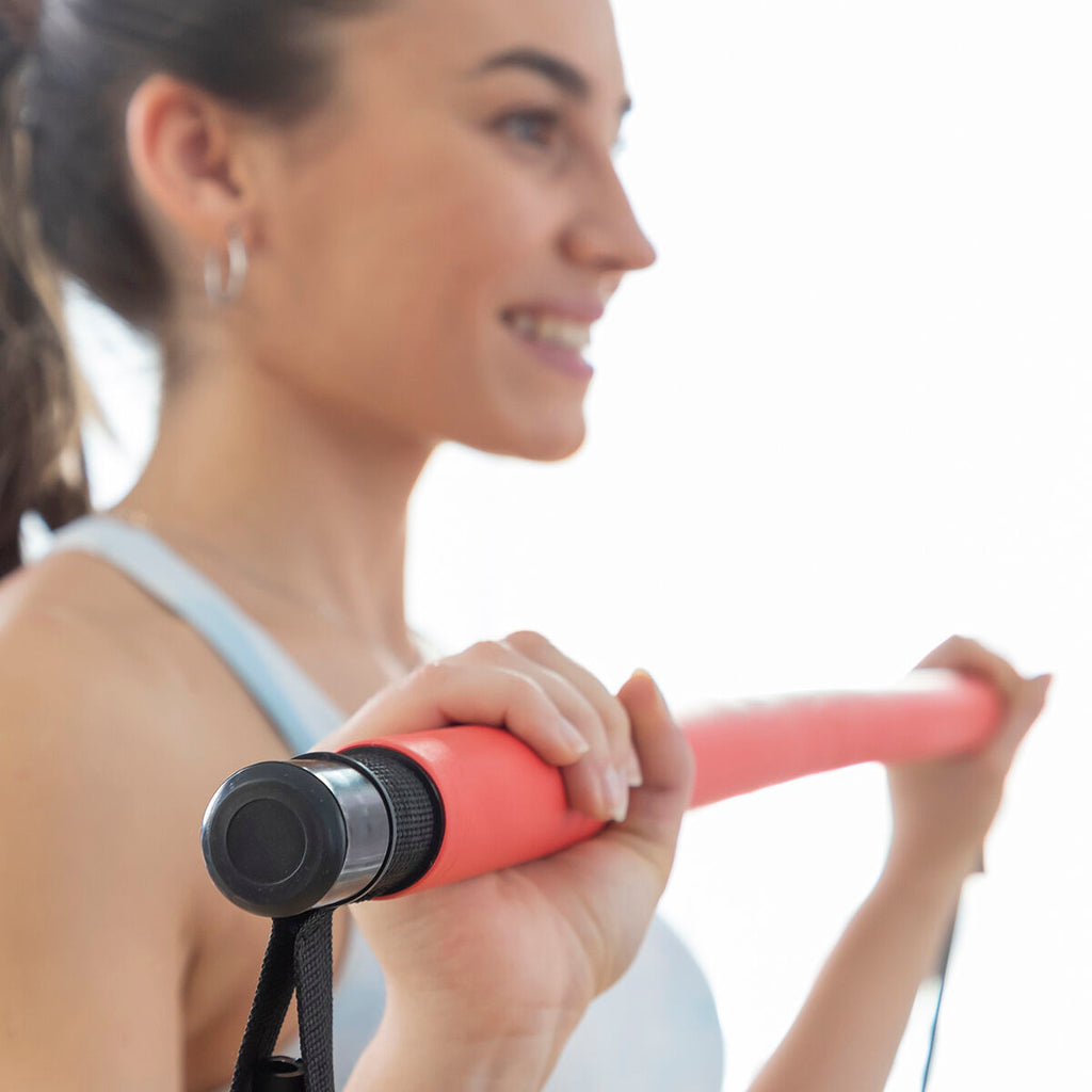 Fitnessriegel mit Widerstandsbändern und Trainingsanleitung Resibar